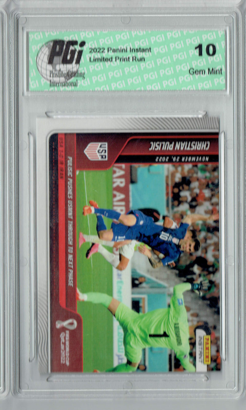 Christian Pulisic Trading Card USMNT Soccer 2022 Panini Instant #71 World Cup Hero 1/487 Rare Card PGI 10 Gem Mint