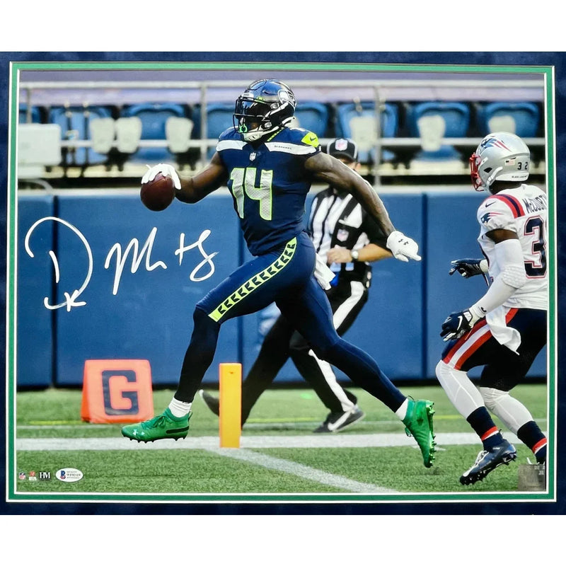 DK Metcalf Autographed Seattle Seahawks 16x20 Photo Framed BAS Signed D.k.