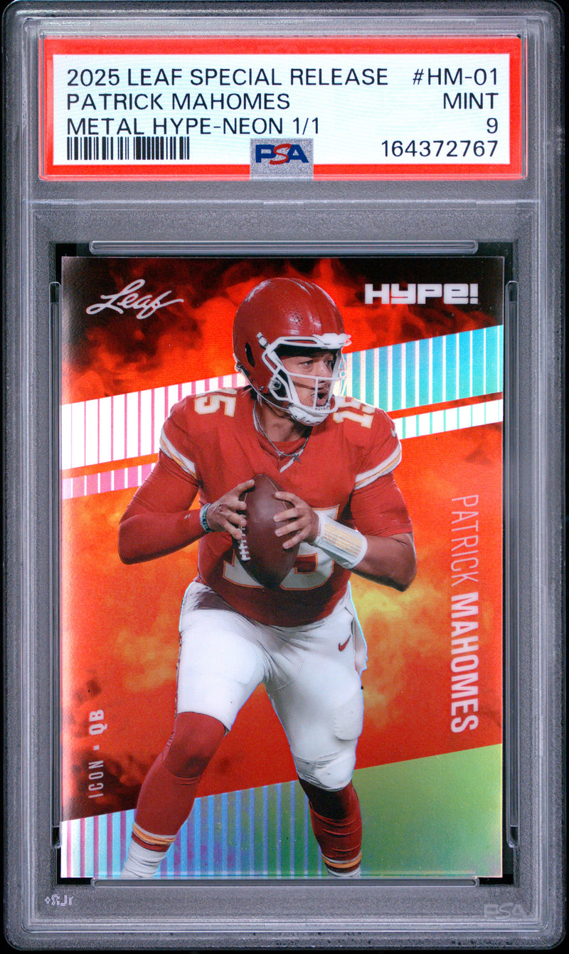 Patrick Mahomes Trading Card 2025 Leaf HYPE! Metal #HM-01 Neon 1/1, PSA 9, Kansas City Football