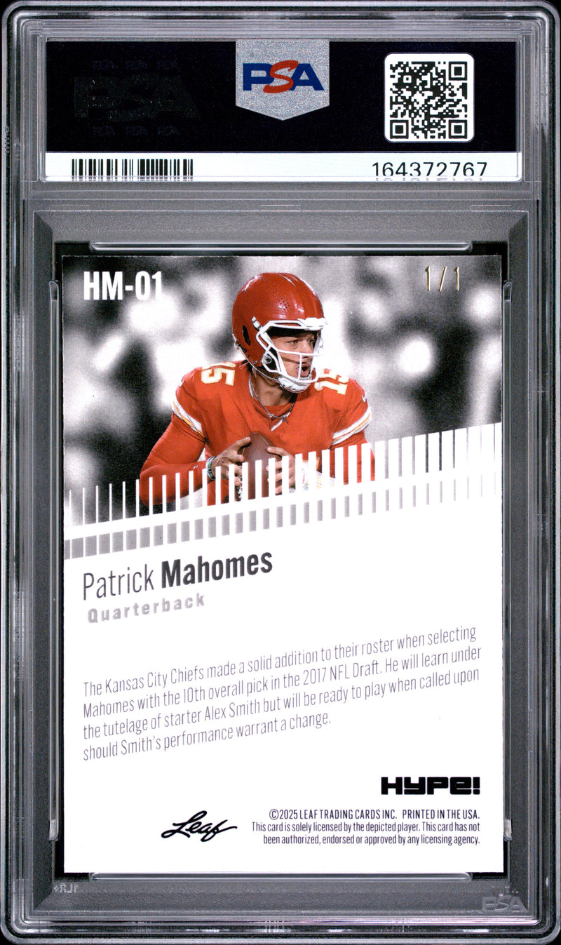 Patrick Mahomes Trading Card 2025 Leaf HYPE! Metal #HM-01 Neon 1/1, PSA 9, Kansas City Football