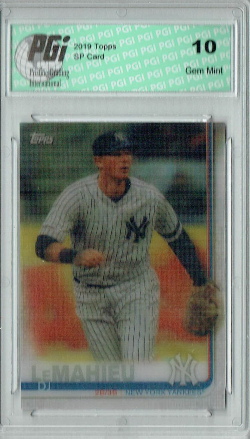 DJ LeMahieu 2019 Topps 3D #US233 Only 540 Made Rare Trading Card PGI 10