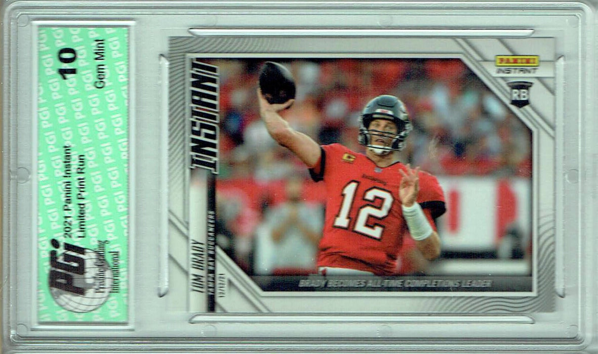 Tom Brady 2021 Panini Instant #138 All Time Completions 1/1027 Record Card PGI10